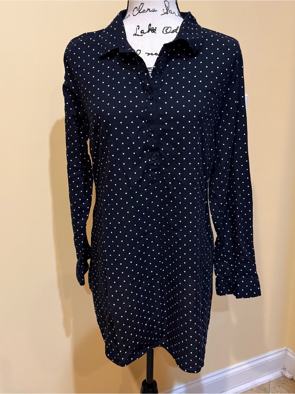 Old Navy Women’s Black Polka Dot 1/3 Button Maternity Top with Tie